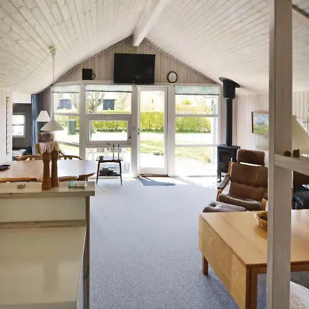 Two-bedroom Holiday In *