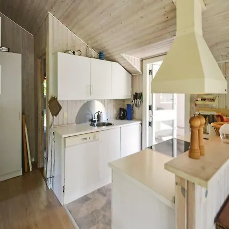 Σπίτι διακοπών Two-bedroom Holiday In *